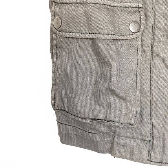 Leith Utility Vest - Picture 3 of 3